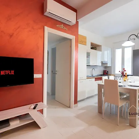 Lucky's House - 400mt To Metro A, 3 Bedrooms, 6-8 Pax, A-c, *